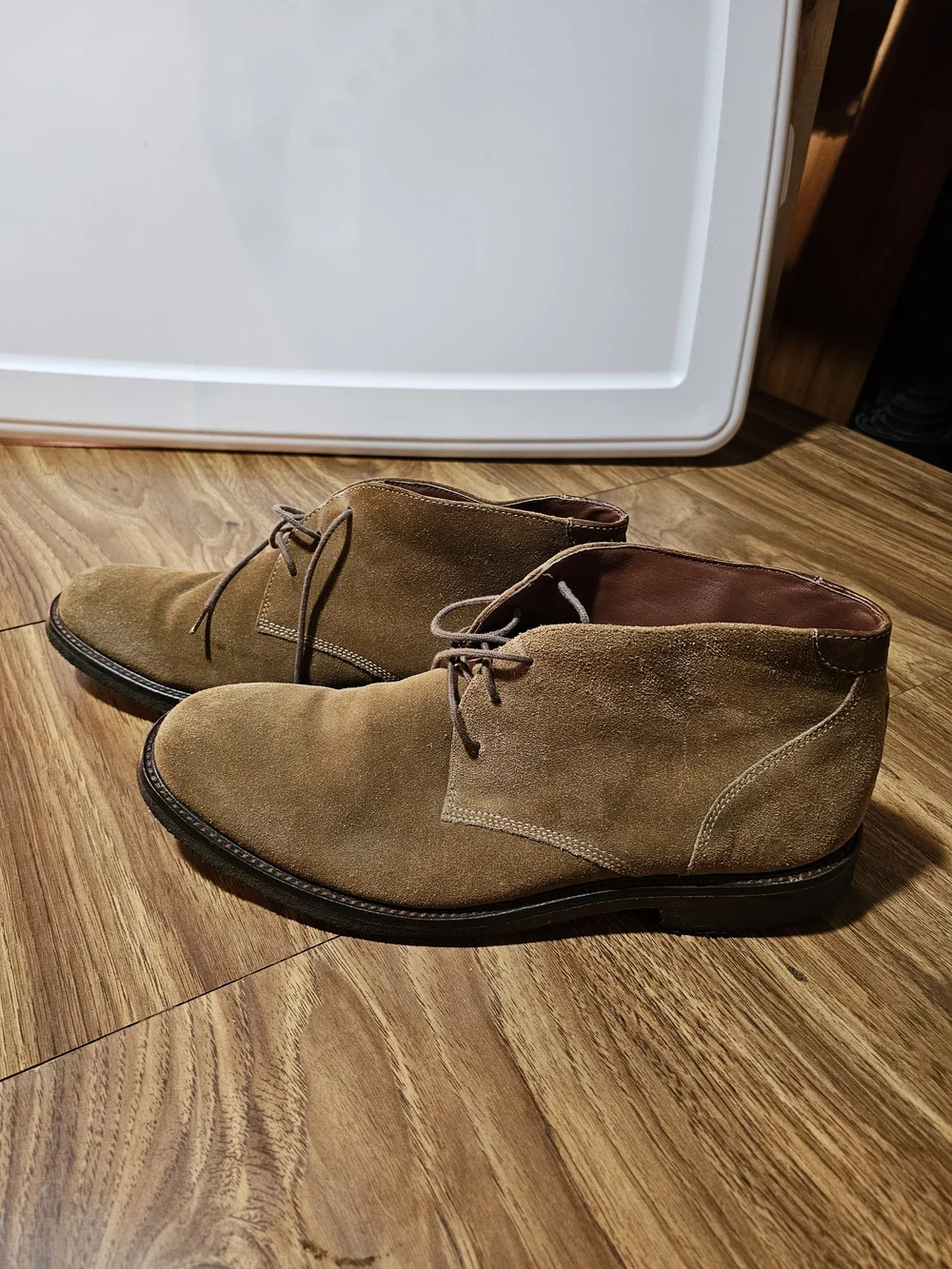 Johnston & Murphy Men's Suede Chukka Boots in Brown